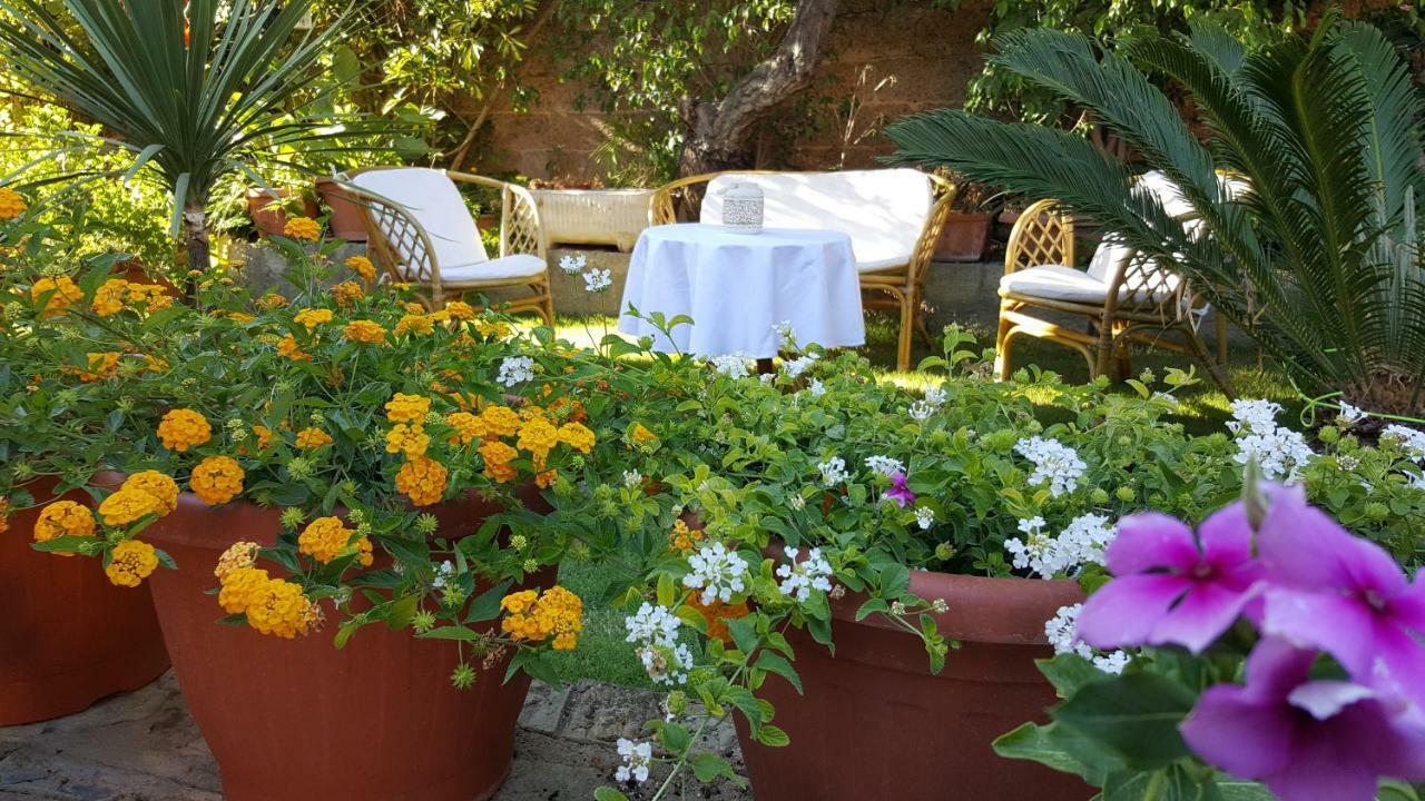 Il Girasole Domus De Maria Exterior foto